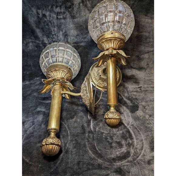 Vintage brass torch light sconces. 18x8 - Picture 11 of 16
